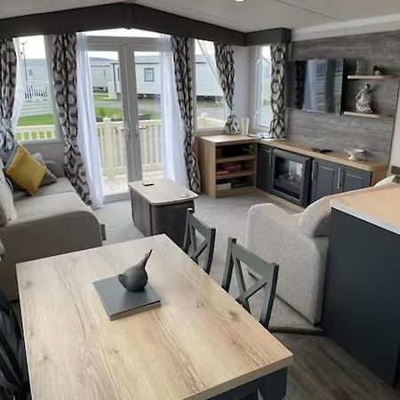 Luxury Whitstable Caravan Seasalter Exterior photo